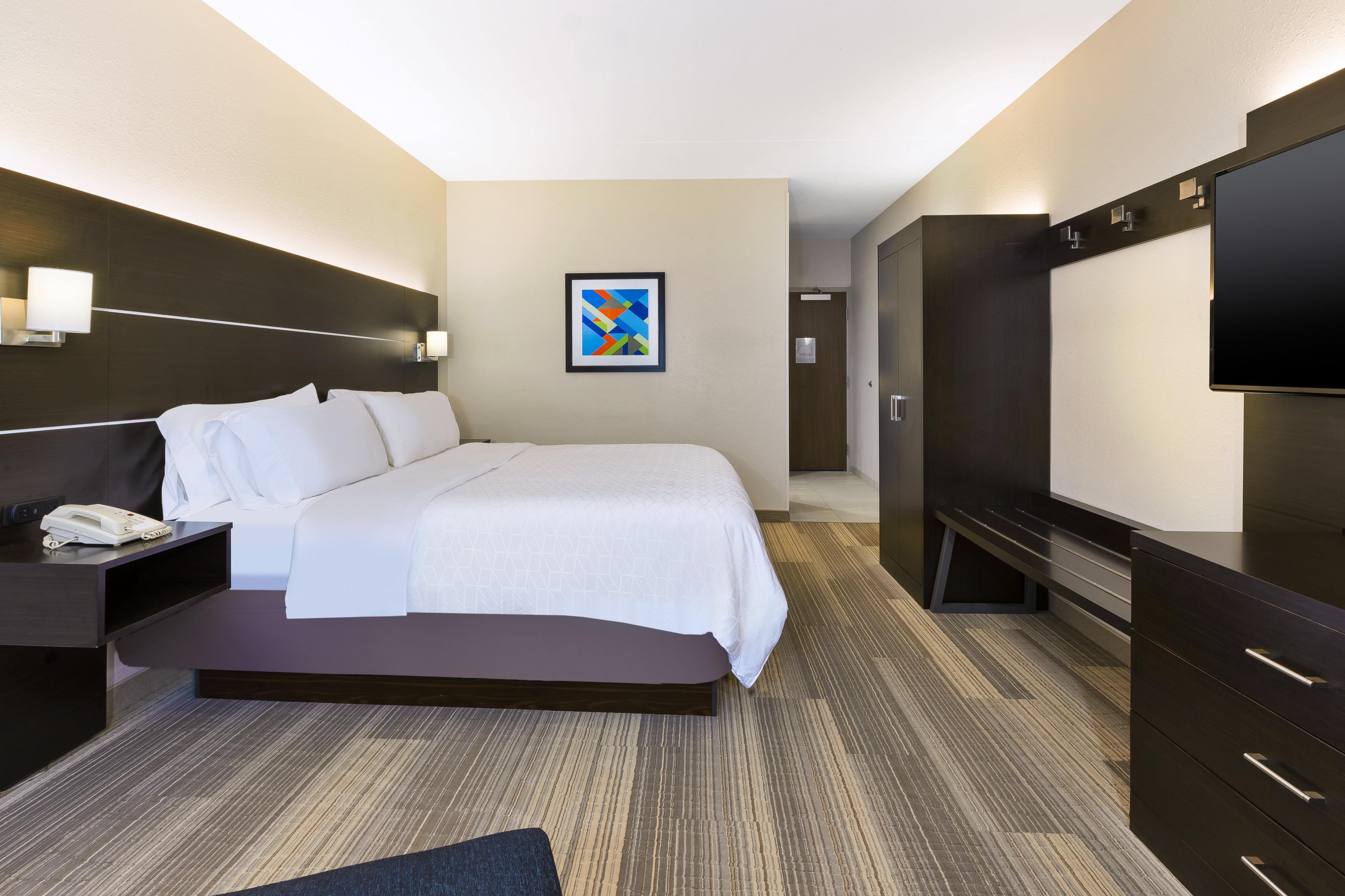 Holiday Inn Express Detroit-Warren/General Motors Technology Center By Ihg Exterior photo